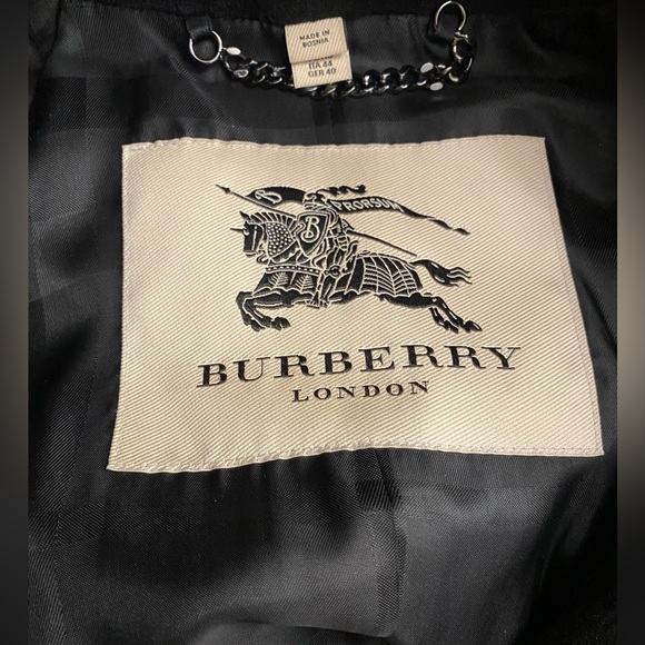 Burberry cashmere trench coat with removable fur collar - Picture 9 of 11